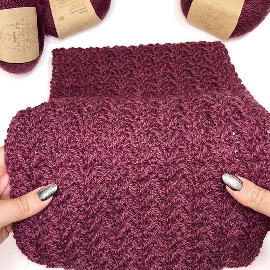Sharp Ridges - Scarf
10