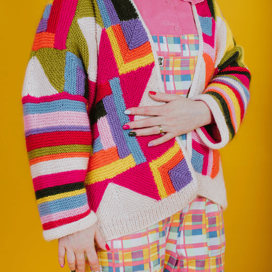 No Shades of Grey - Cardigan - Stickning
4