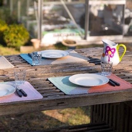 Bistrup - Bordstabletter på skrå
2