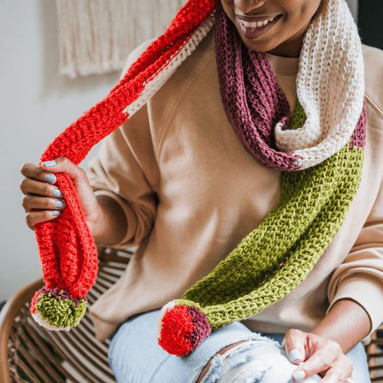 Chilly - Pom Scarf
7