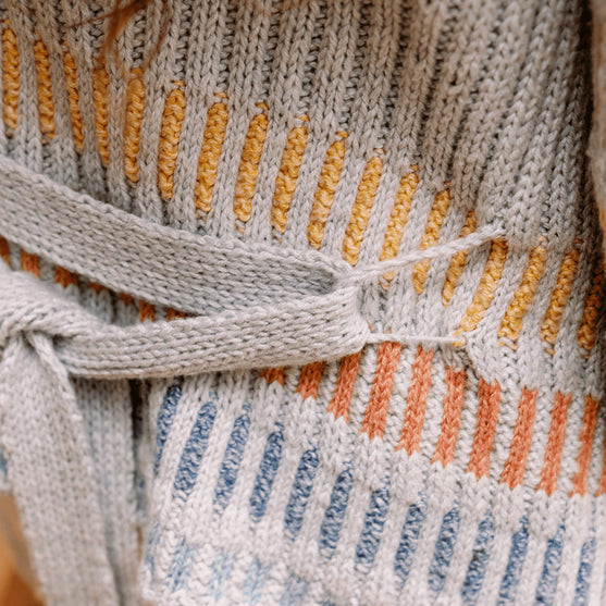 Fusing Cardigan - Öppen cardigan med knytskärp
3
