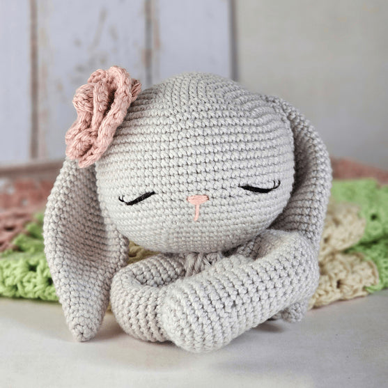 Retro Bunny Love - Skallra och snuttefilt
4