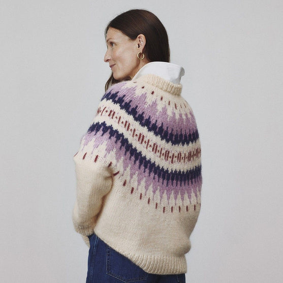 Dorthea - Yoke Tröja
2