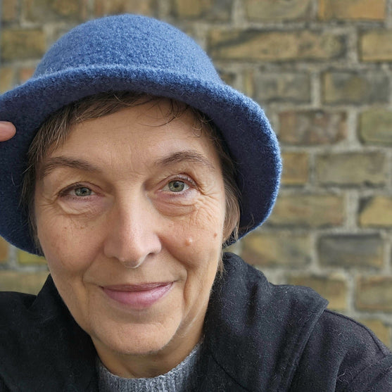My Hat - Enfärgad Hatt
2