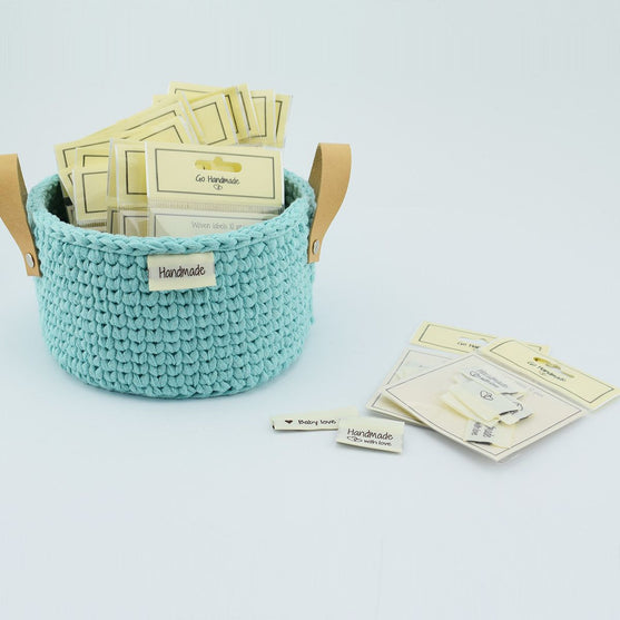 10 Labels - Made by Farmor - 5 cm - Sandfärgad - Go Handmade
3