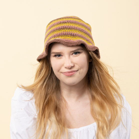 Sopka - Bucket hat with brim
6