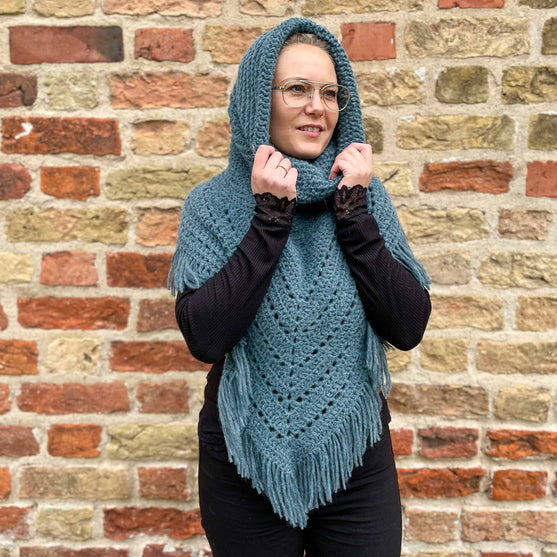 Diva - Shawl with collar
4