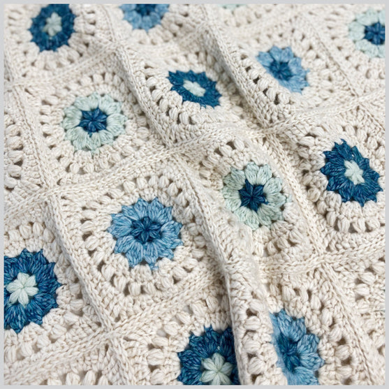 Blossom Throw - Pläd
3