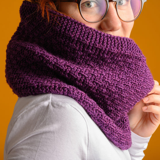 Lea - Tube Scarf
2