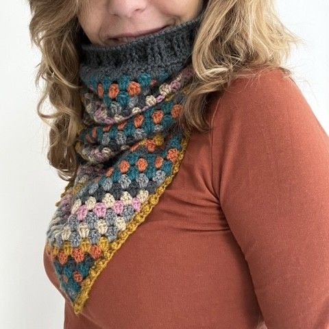 Leah - Cowl
2