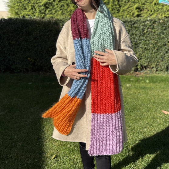 Mia - Scarf
3