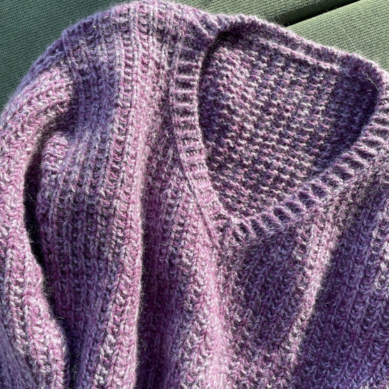 Easy Evening Sweater - V-ringning
4