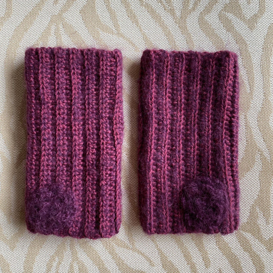 Frozen Rose - Mittens
4