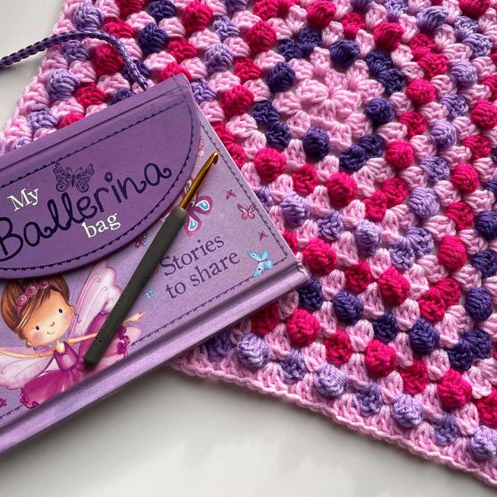 Bella’s Bobble Granny Square - Filt
2