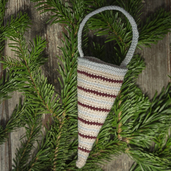 Cones - Christmas decoration
8
