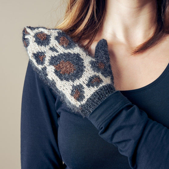 Bromus Mittens
3