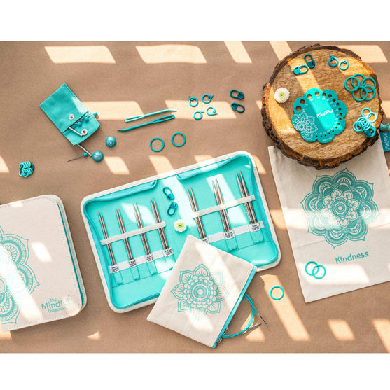 The Kindness Set - Korta Utbytbara Ändstickor - KnitPro
5