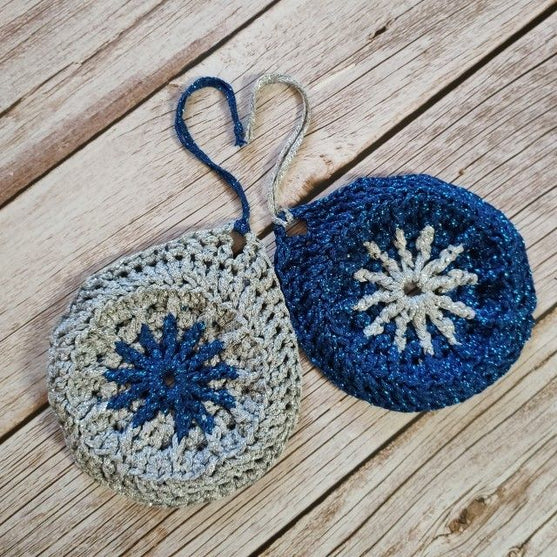 Shiny Bauble - Juldekoration
7