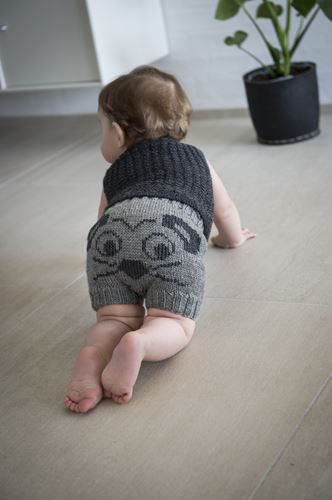 2015-4 - Shorts with Mouse Motif on the Derriere