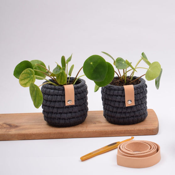 

Virkad Ribbon Kruka - Liten
2