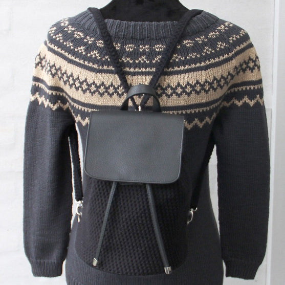 

Väskrem - Svart/Brons - Go Handmade
9