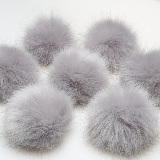 

Pompom, Grå, large/13 cm - Go Handmade
2