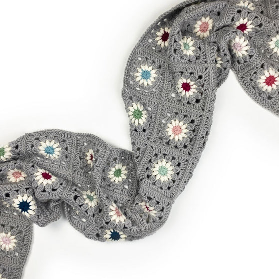 

Dahlia - Scarf
9