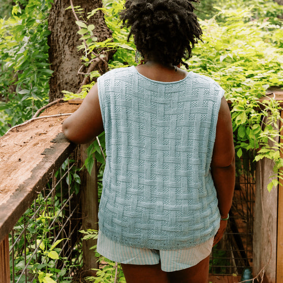 

Calme Top - Ärmlös Topp i Korgmönster
3