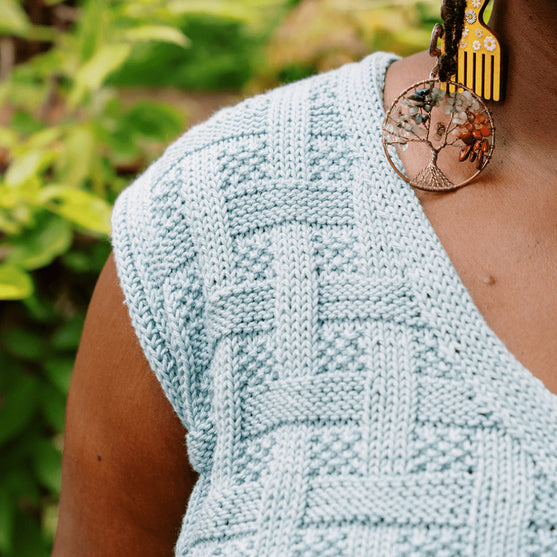 

Calme Top - Sleeveless Basketweave Top
6