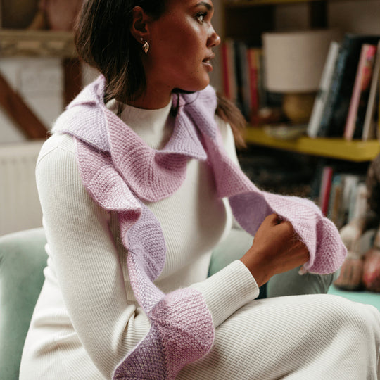 Undulate - Rätstickad solfjäderhalsduk