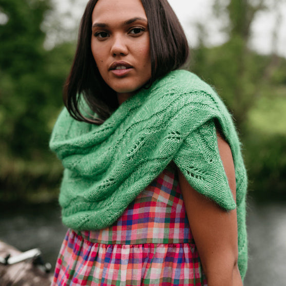 

Hiedra Shawl - Sjal med lövmotiv
4