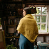 

Heart of Gold - Trekantssjal med struktur
4