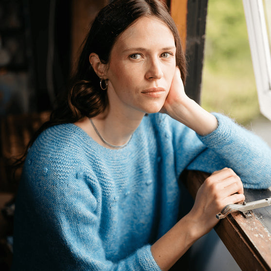 

Adorned Pullover - Tröja med rätstickat ok
8