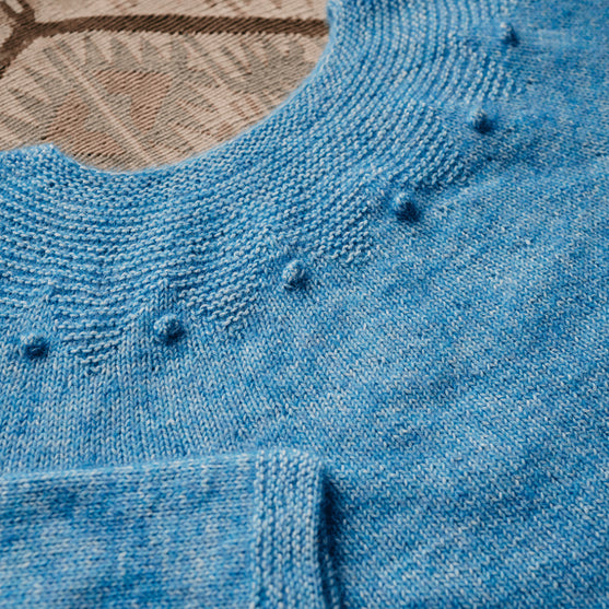 

Adorned Pullover - Tröja med rätstickat ok
10