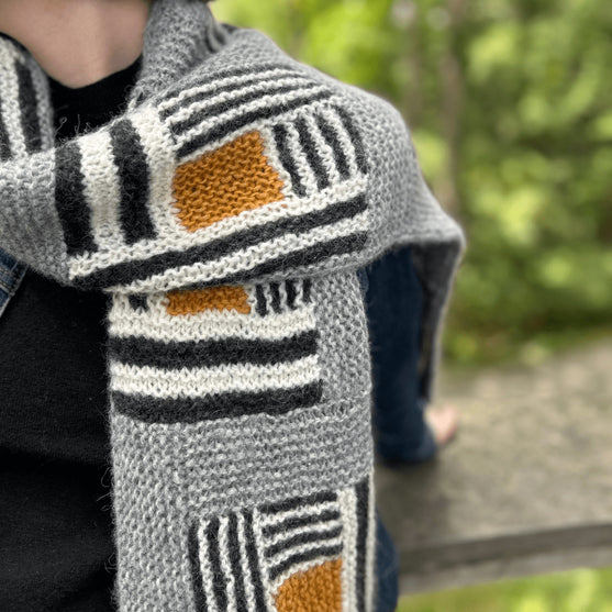 

Off Track - Halsduk
3