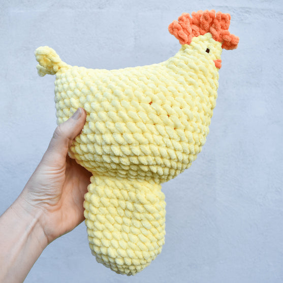 

Henny - Höna med ägg
9