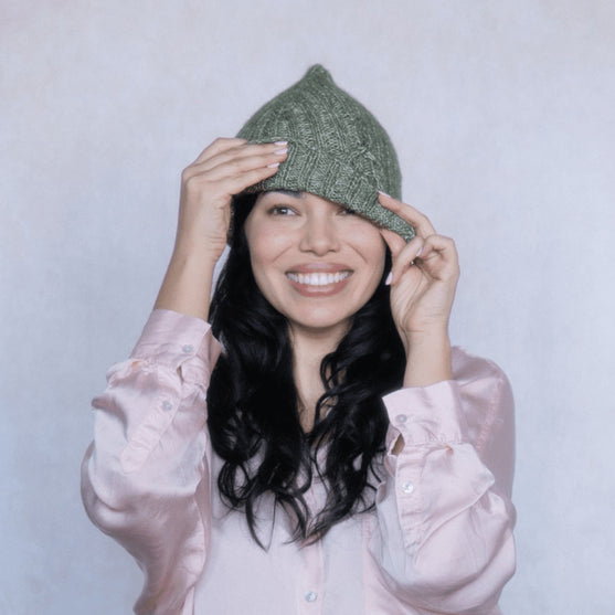 

Gumnut - Cabled Hat
2