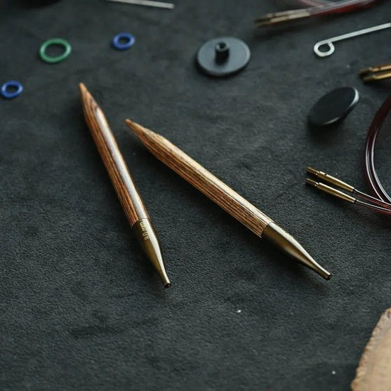 

Ginger Regal – Set med Utbytbara Ändstickor - Birk - KnitPro
7