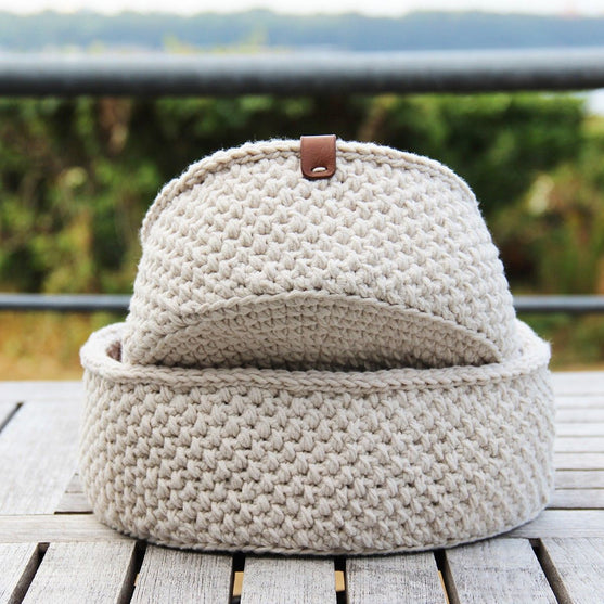

Moss Stitch Basket - Round
1