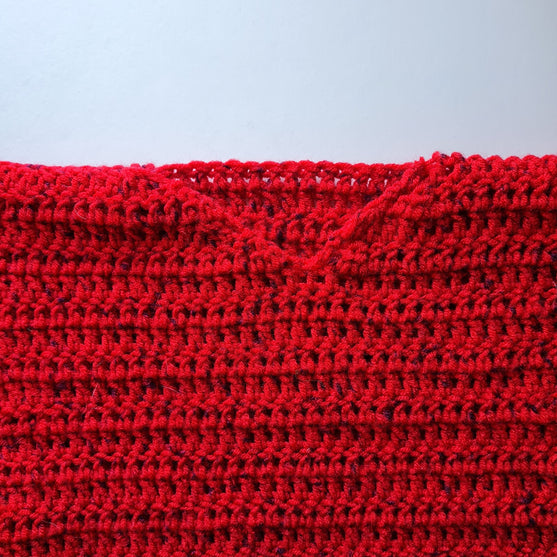 

Strawberry - Barnhoodie
2