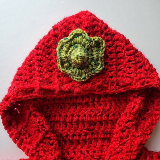 

Strawberry - Barnhoodie
4