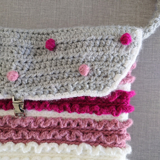 

Love Fest - Axelväska
7