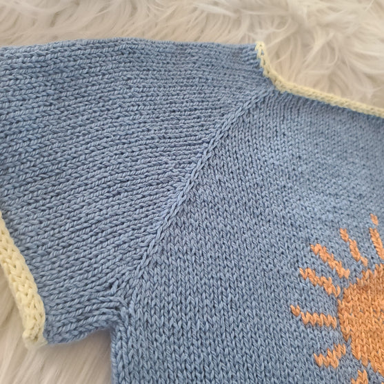 

Sunny Days - Barn T-shirt
3