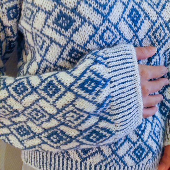 

Azulejo - Sweater
3