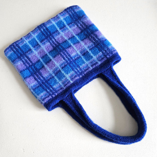 Till vardags och fest - Tovad väska