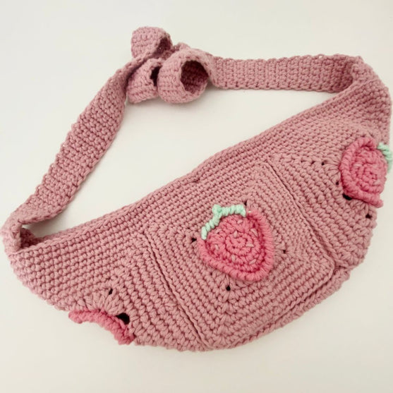 

Strawberry - Midjeväska
2