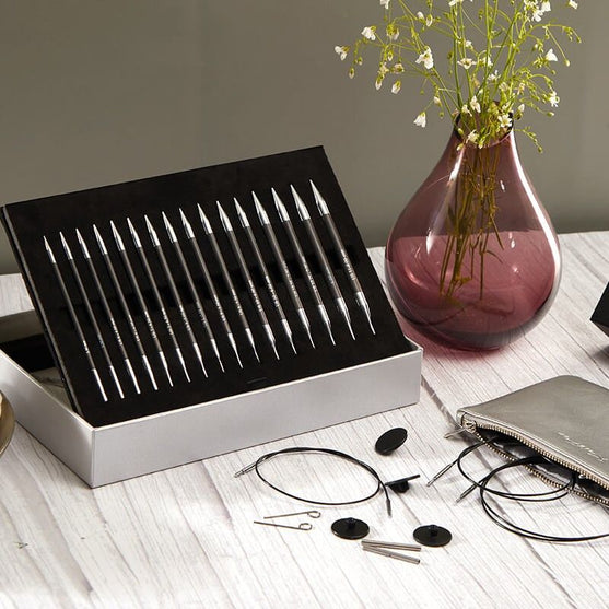 

Karbonz uppsättning med utbytbara ändstickor - KnitPro
4