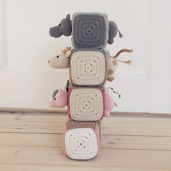 

Stapeltärninger med dyr
2