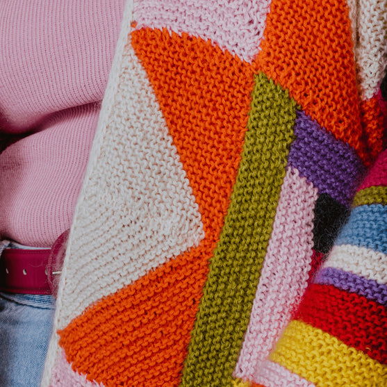 

No Shades of Grey - Cardigan - Stickning
5