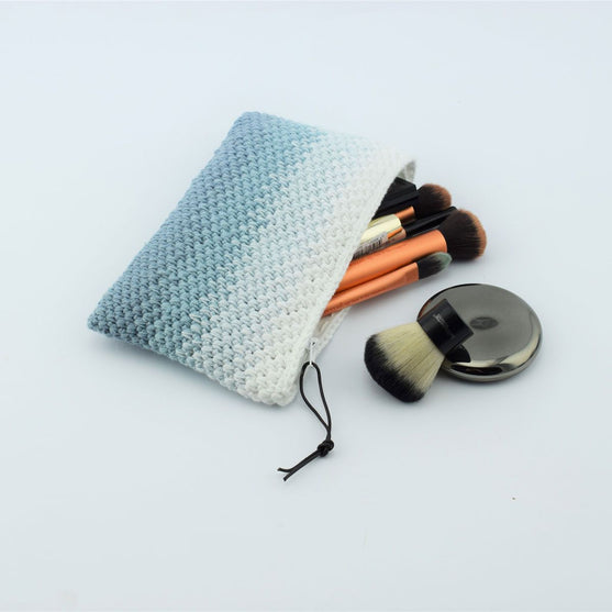 

Virkad sminkväska - ton i ton
1